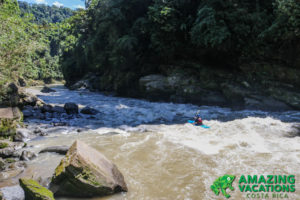 costa rica river rapids