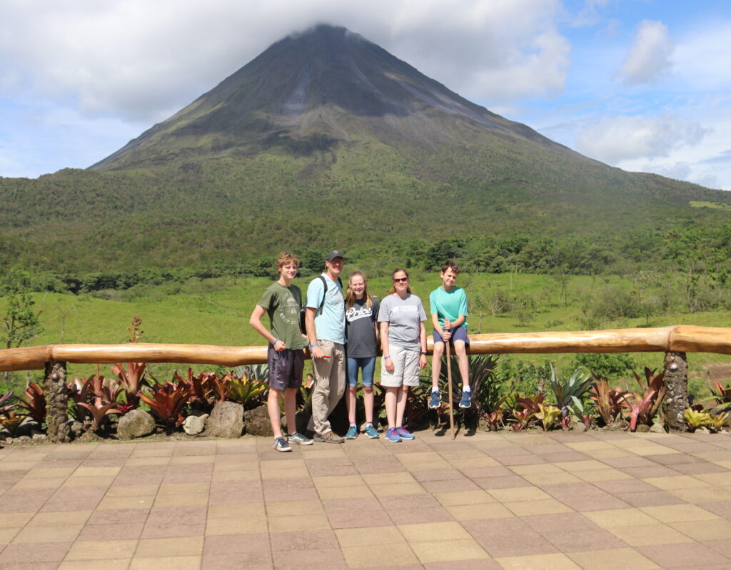 THE ULTIMATE FAMILY VACATION