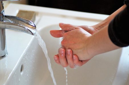 washing-hands-4940239_1920